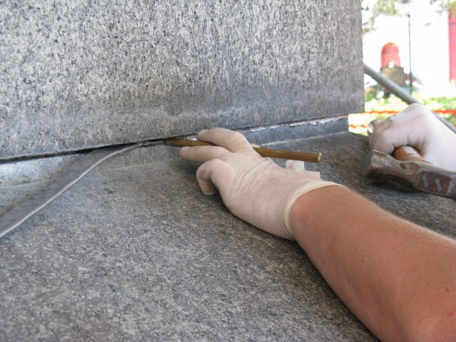 2.5.13  Installing new lead in historic monument with original lead joints.